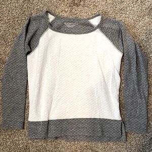 Athletic crew neck
